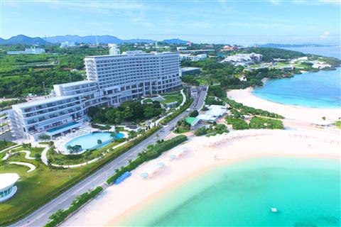 オリオンホテル　モトブ　リゾート＆スパ（外観）